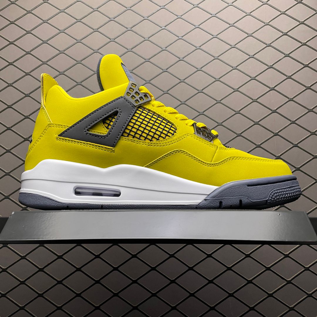 JORDAN 4
