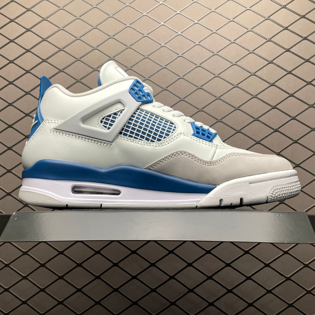 JORDAN 4