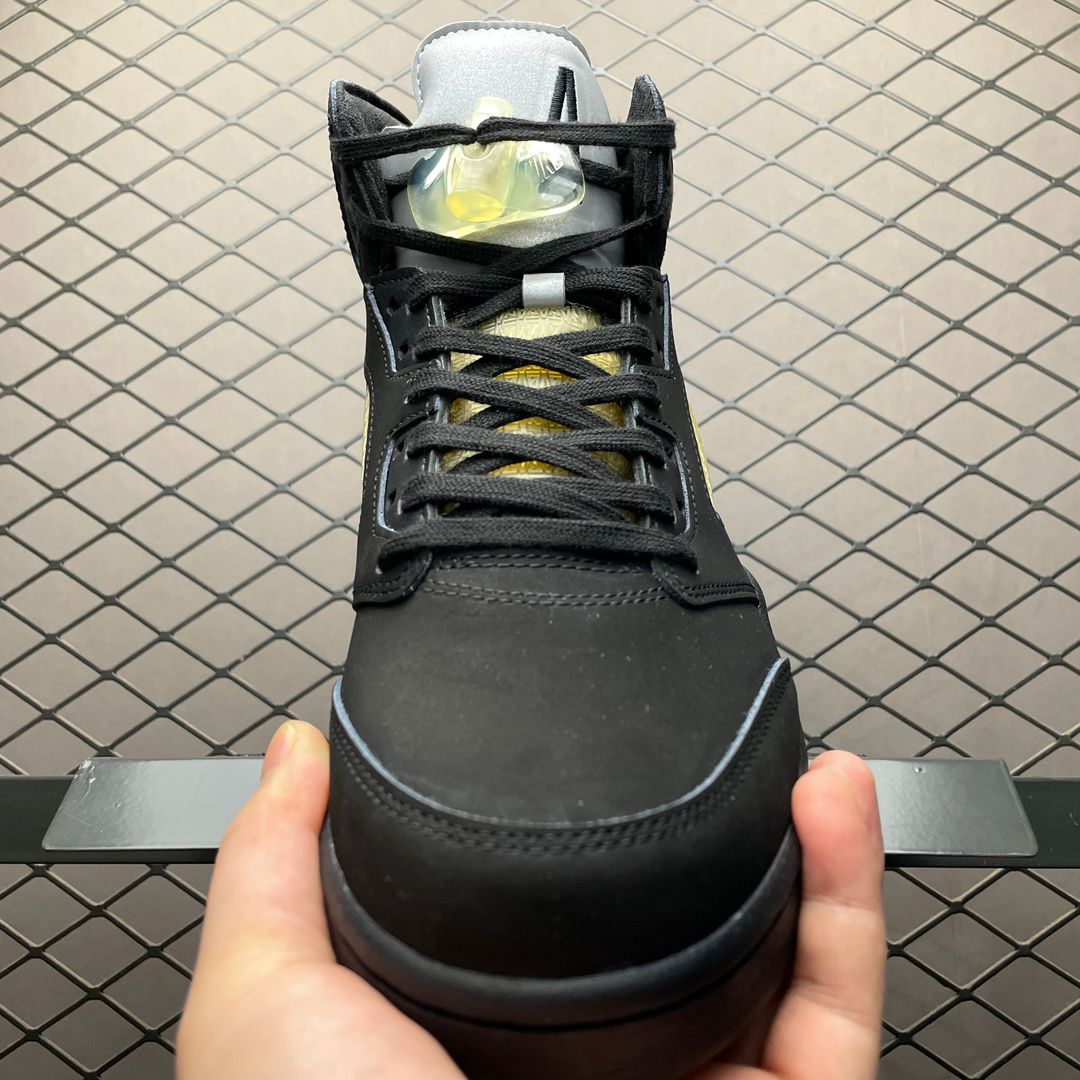 JORDAN 5