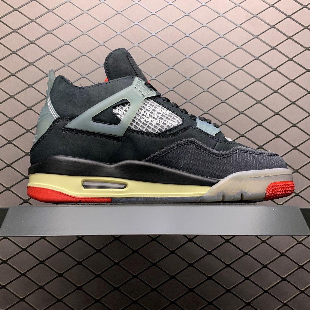 JORDAN 4