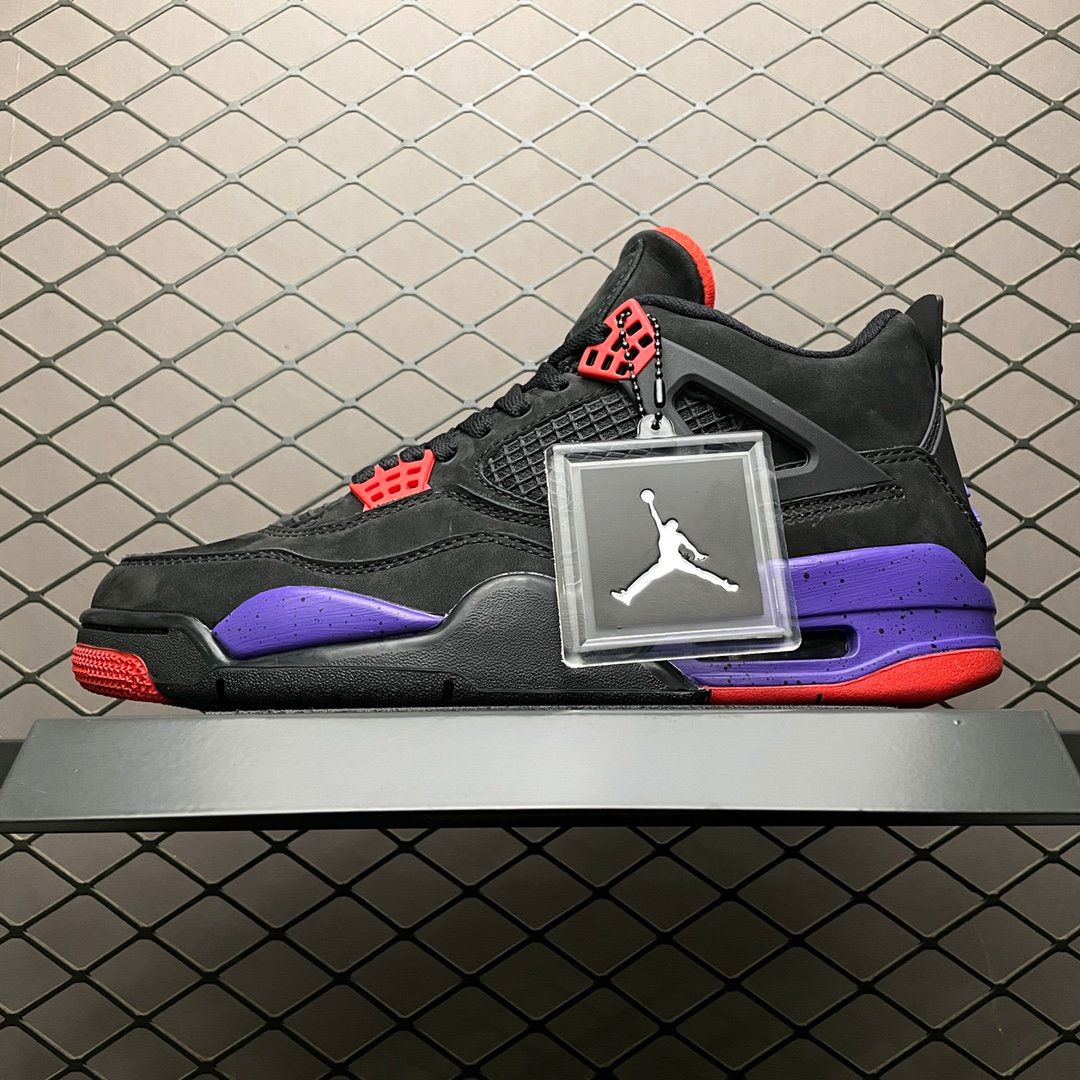 JORDAN 4