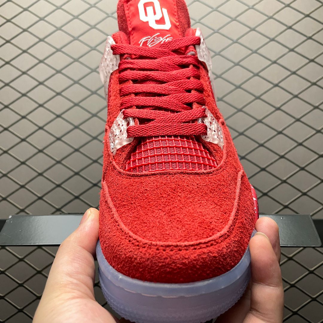 JORDAN 4
