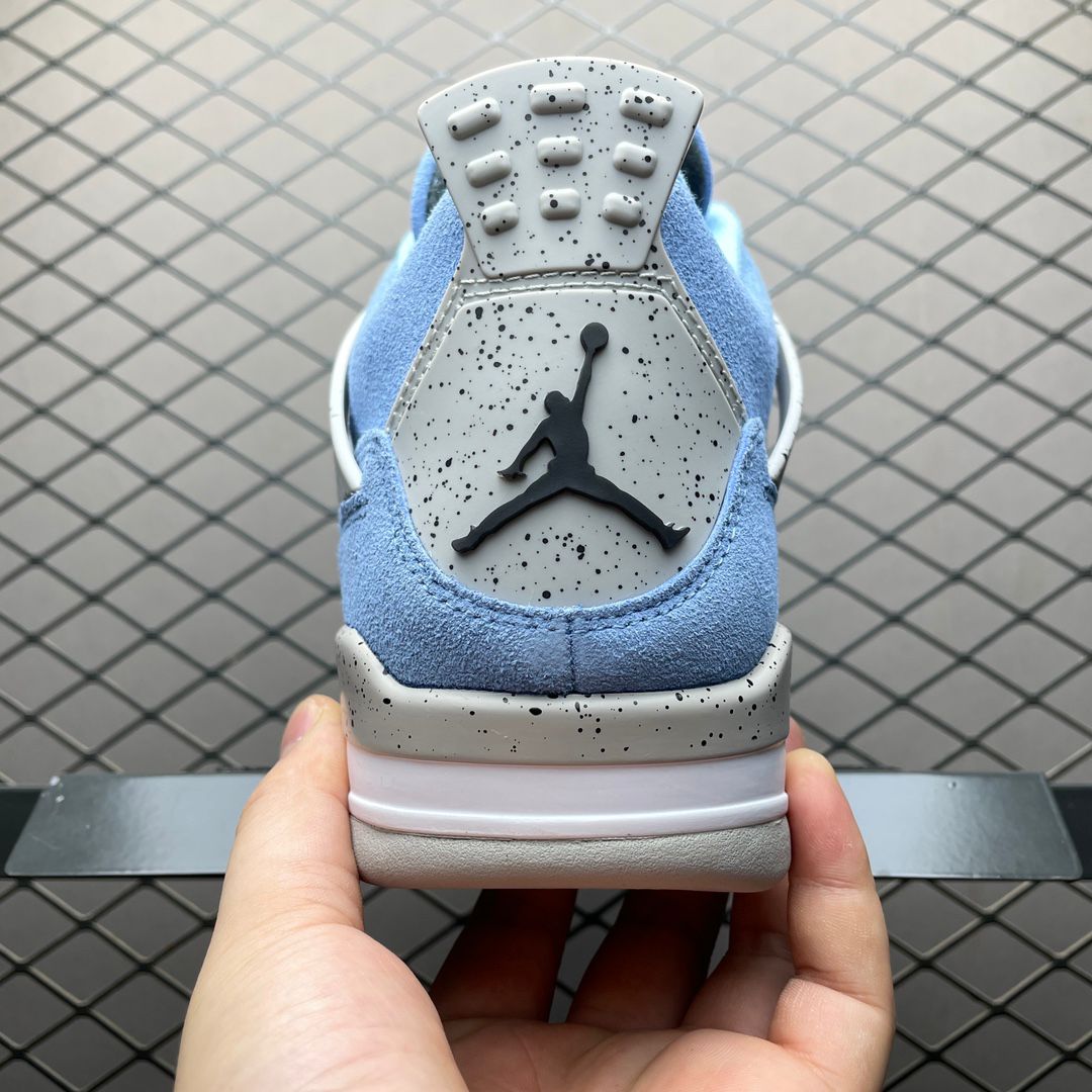 JORDAN 4