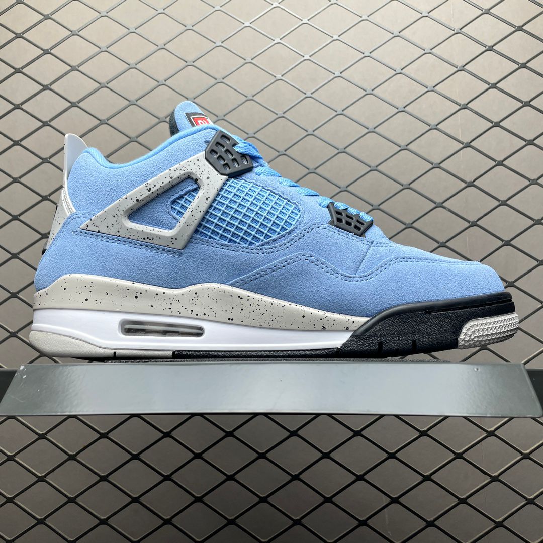 JORDAN 4