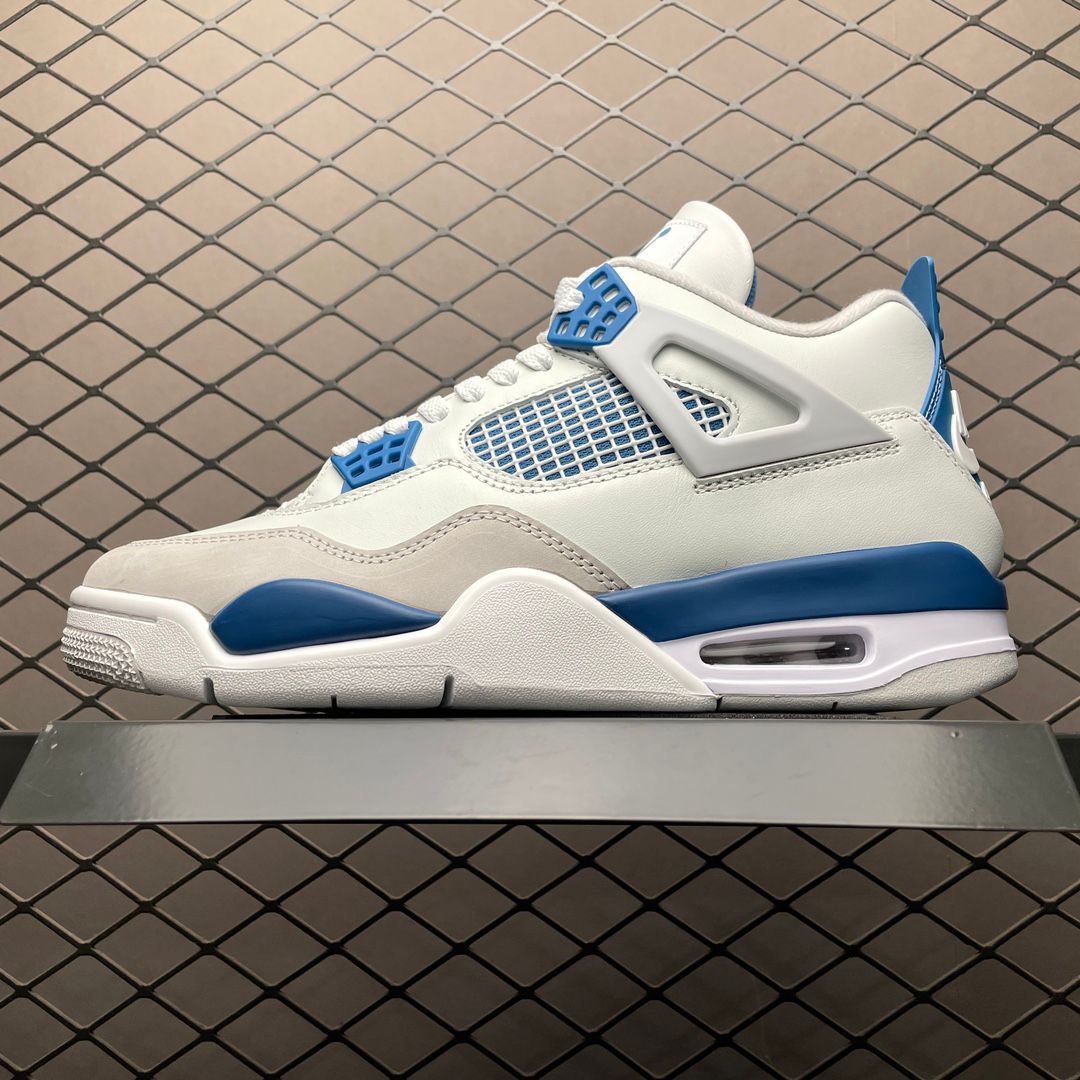 JORDAN 4