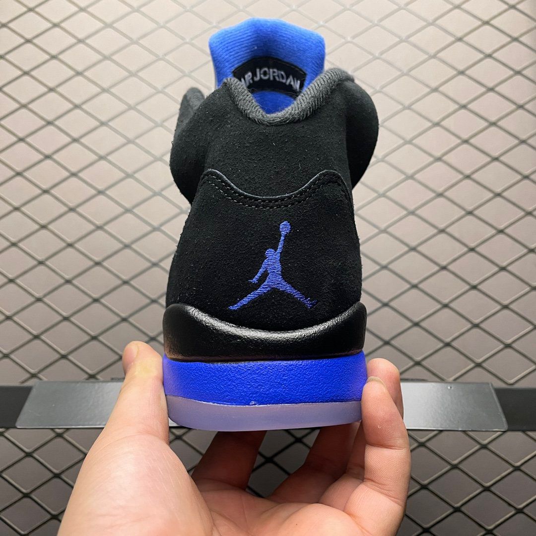 JORDAN 5