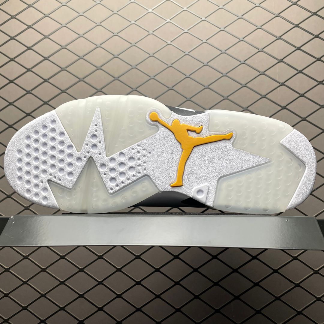 JORDAN 6